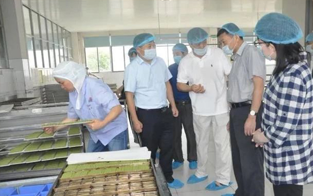 崇陽(yáng)麻花入選軍運(yùn)會(huì)運(yùn)動(dòng)員專(zhuān)用食品！全省僅4個(gè)！